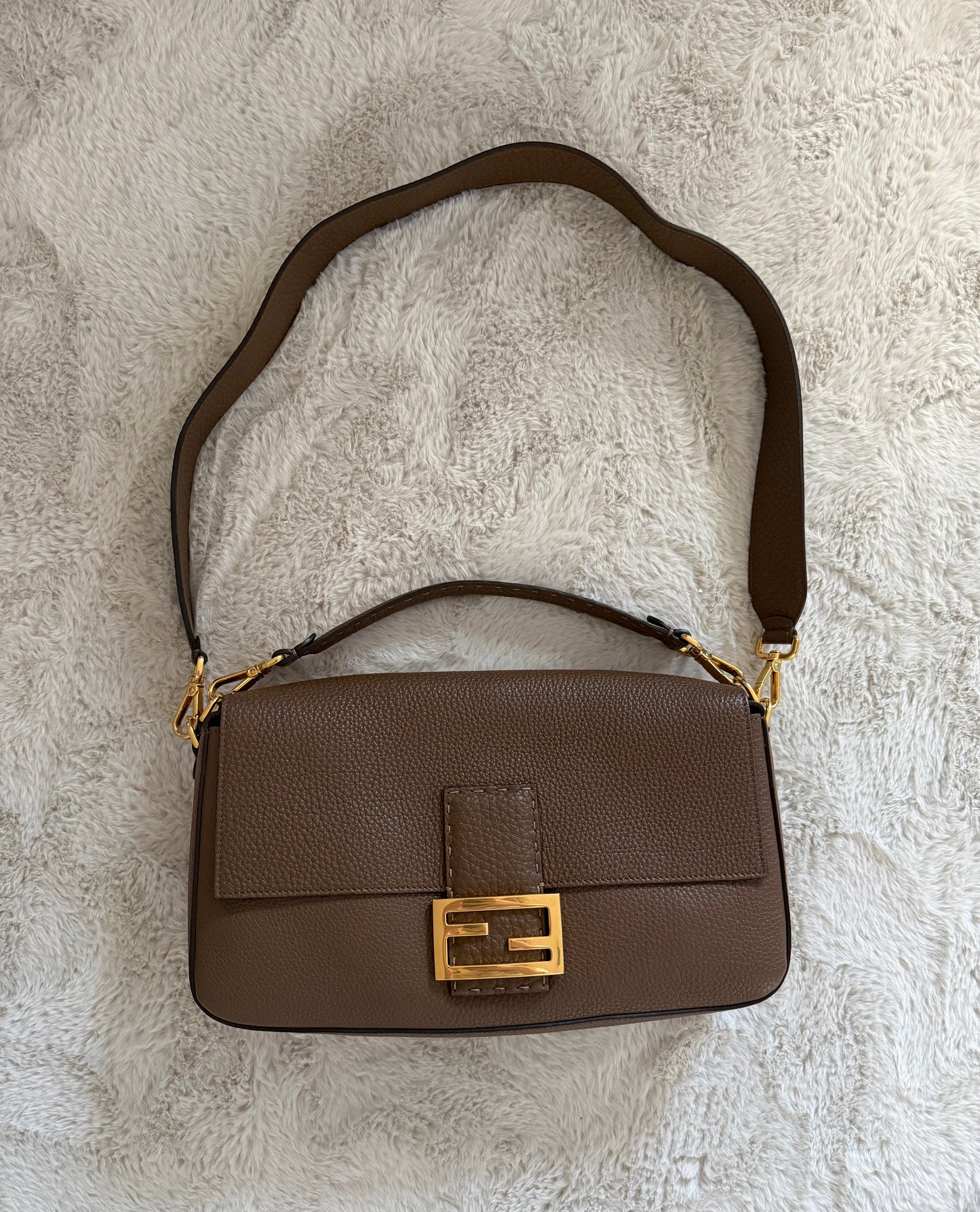 FENDI BAGUETTE