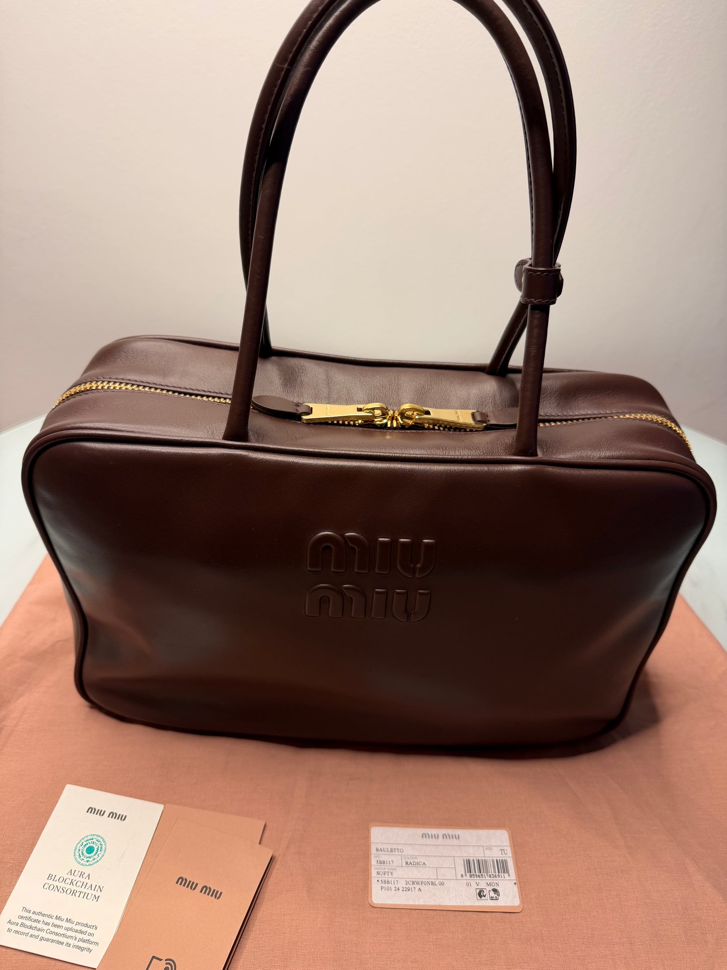 MIU MIU BEAU