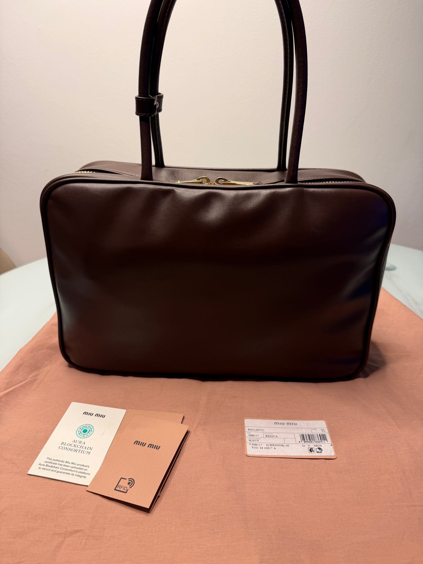 MIU MIU BEAU