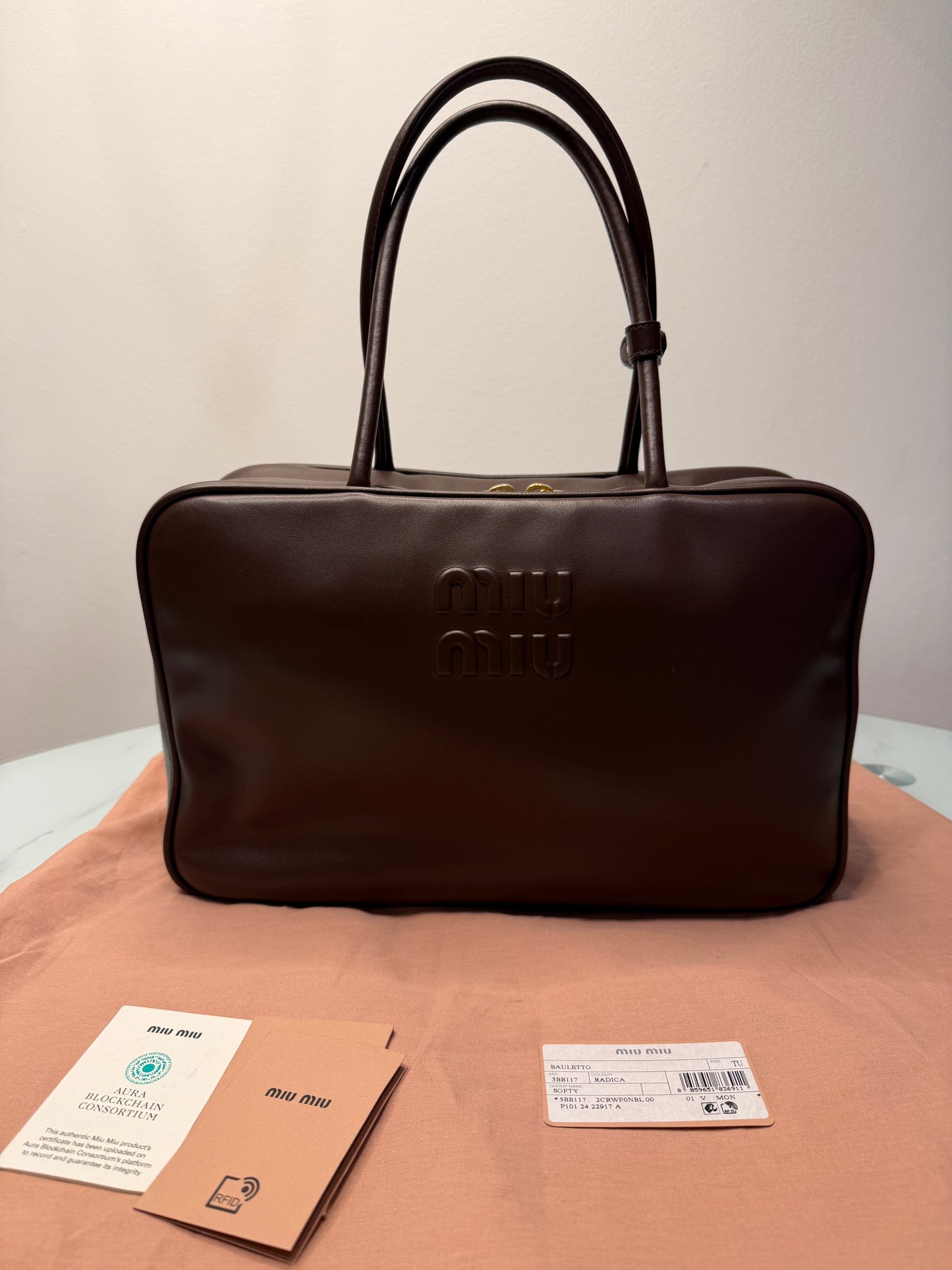 MIU MIU BEAU