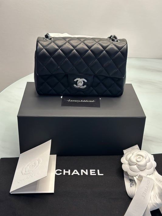 CHANEL MINI RECTANGULAR  image 0